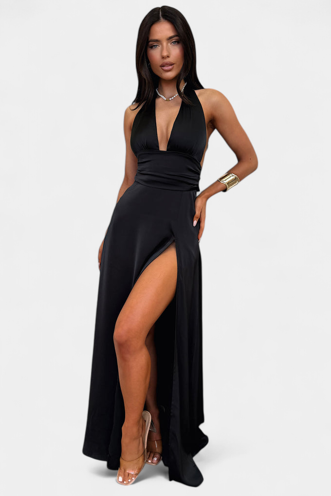 Latisha Vestido de Cuello Halter y Gran Abertura