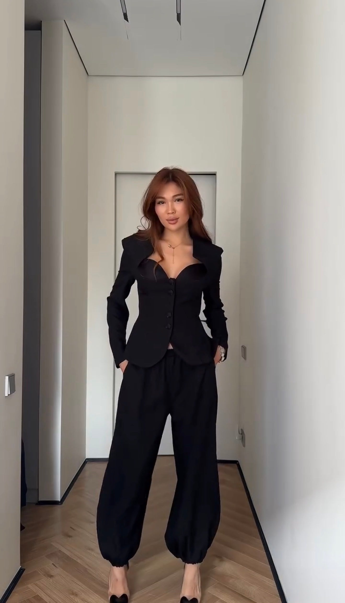 Tokio Noir | Conjunto Blazer Entallado y Pantalón Baggy