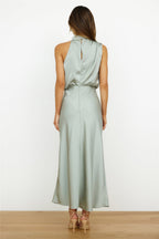 MARIANA | Vestido con escote americano