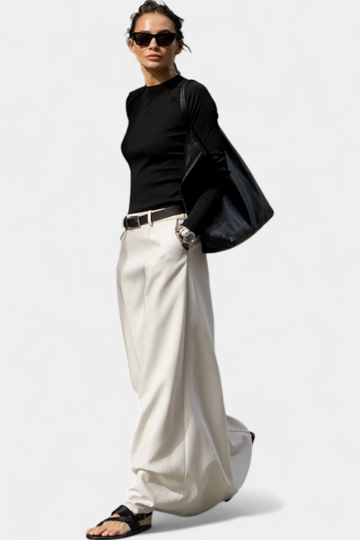 Ada Falda H-Line Lisa con Estilo Urbano Moderno