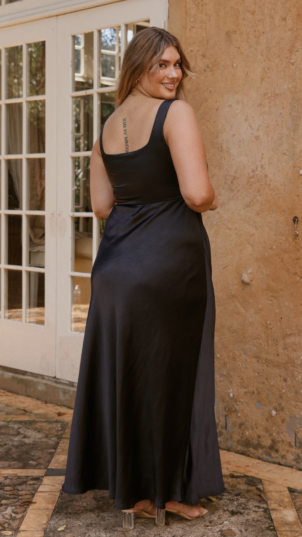Vestido Maxi Alaria - Negro