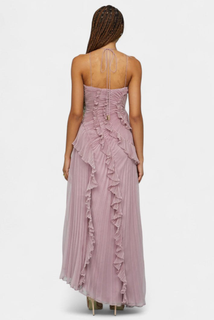 Bia Vestido Halter con Volantes Plisados y Tono Lila Etéreo