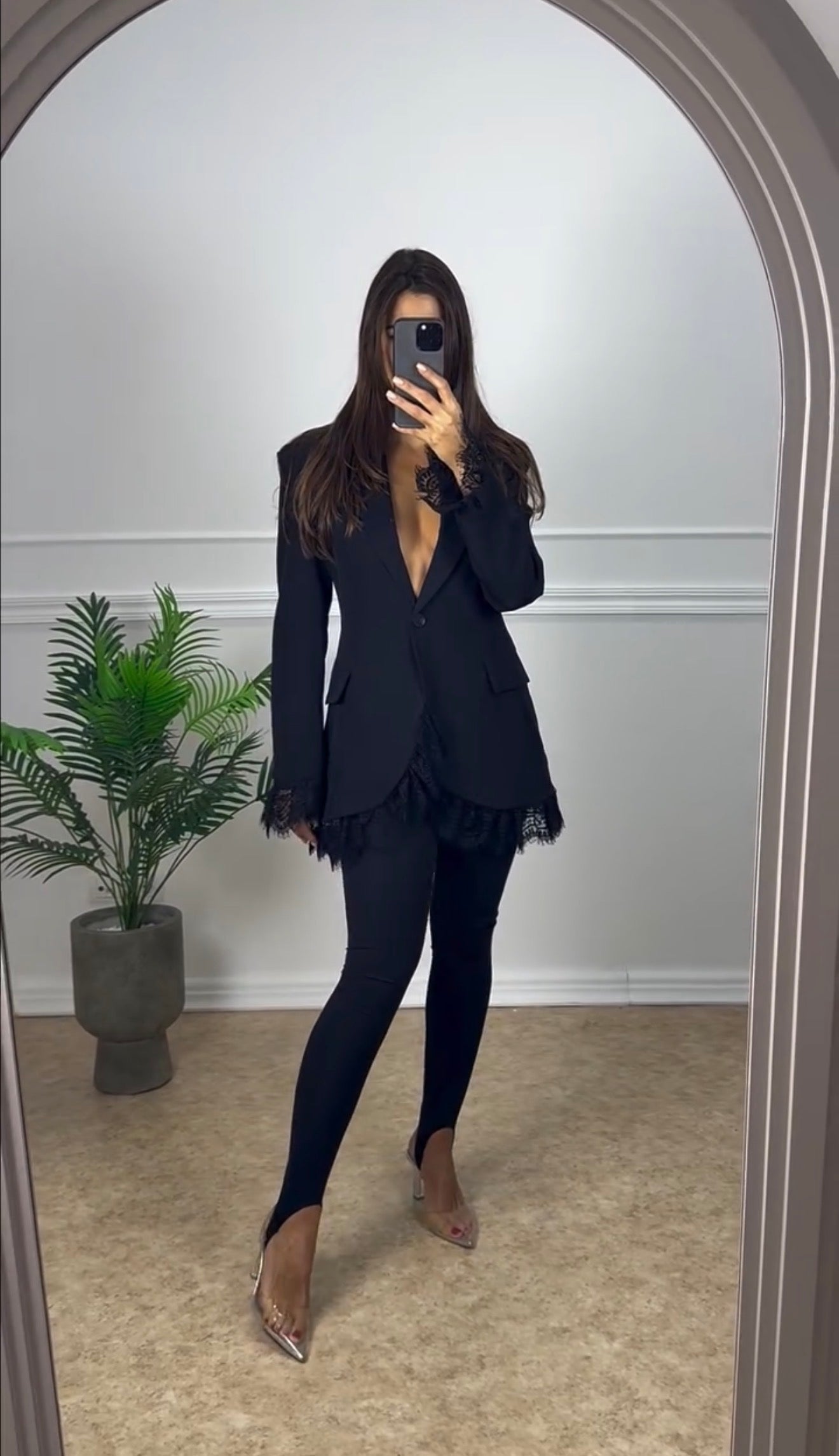 Batgirl Lace | Conjunto Blazer con Puños de Encaje y Leggings