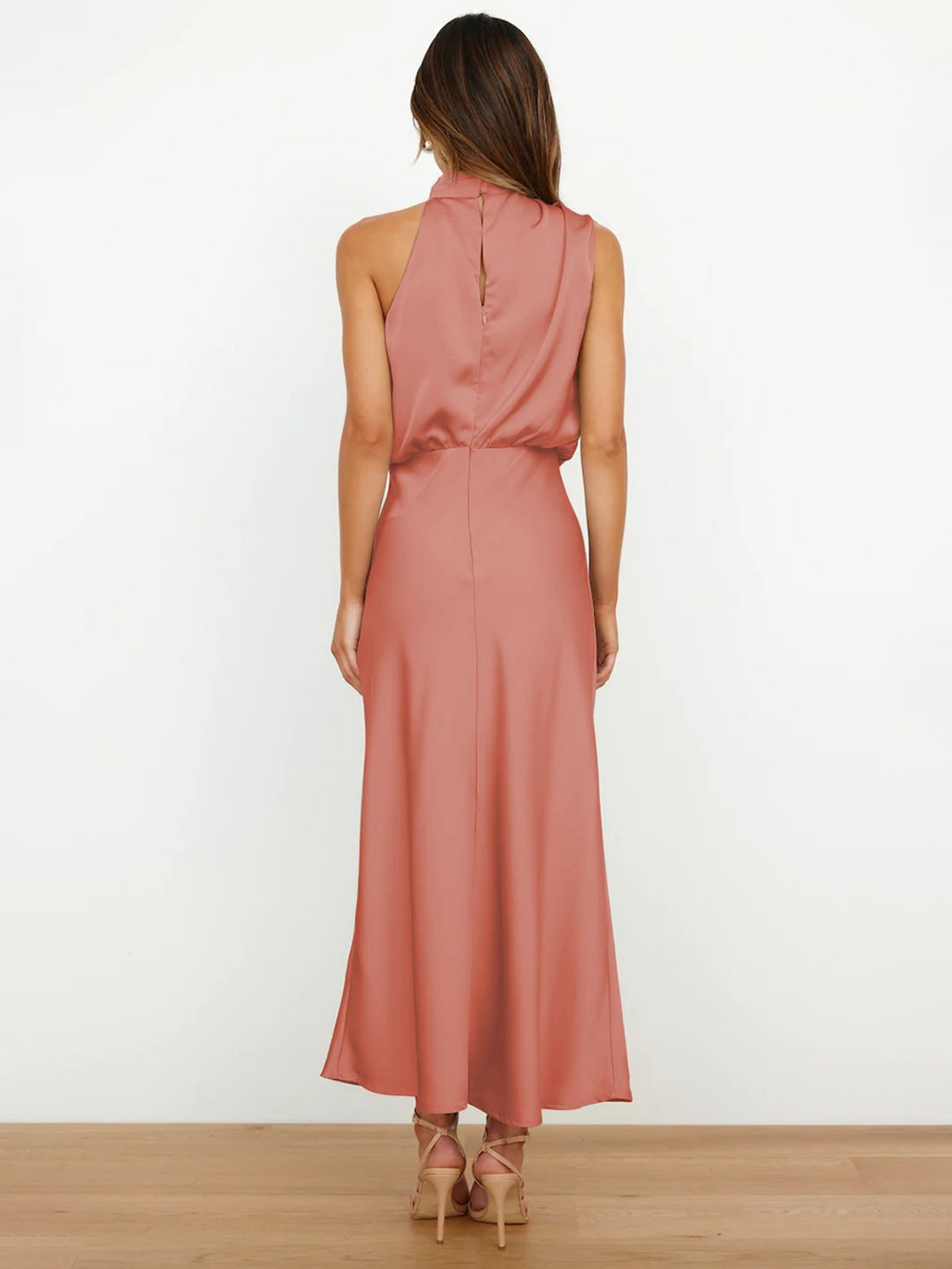 MARIANA | Vestido con escote americano
