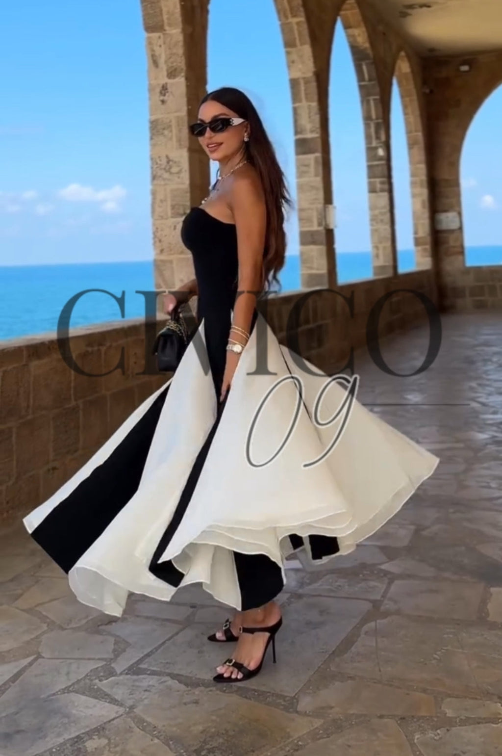 Sharm Bicolor | Vestido Maxi Bandeau Bicolor con Falda de Vuelo