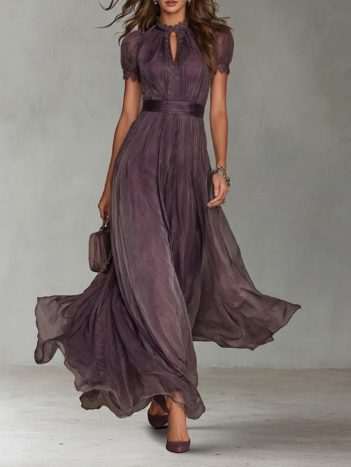 Flavia | Vestido largo violeta con escote de lágrima y borde de encaje de chiffon
