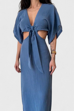 Myra Vestido Fluido con Lazo Frontal y Cut-Outs