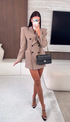 Madame Élégance | Vestido Blazer de Doble Botonadura