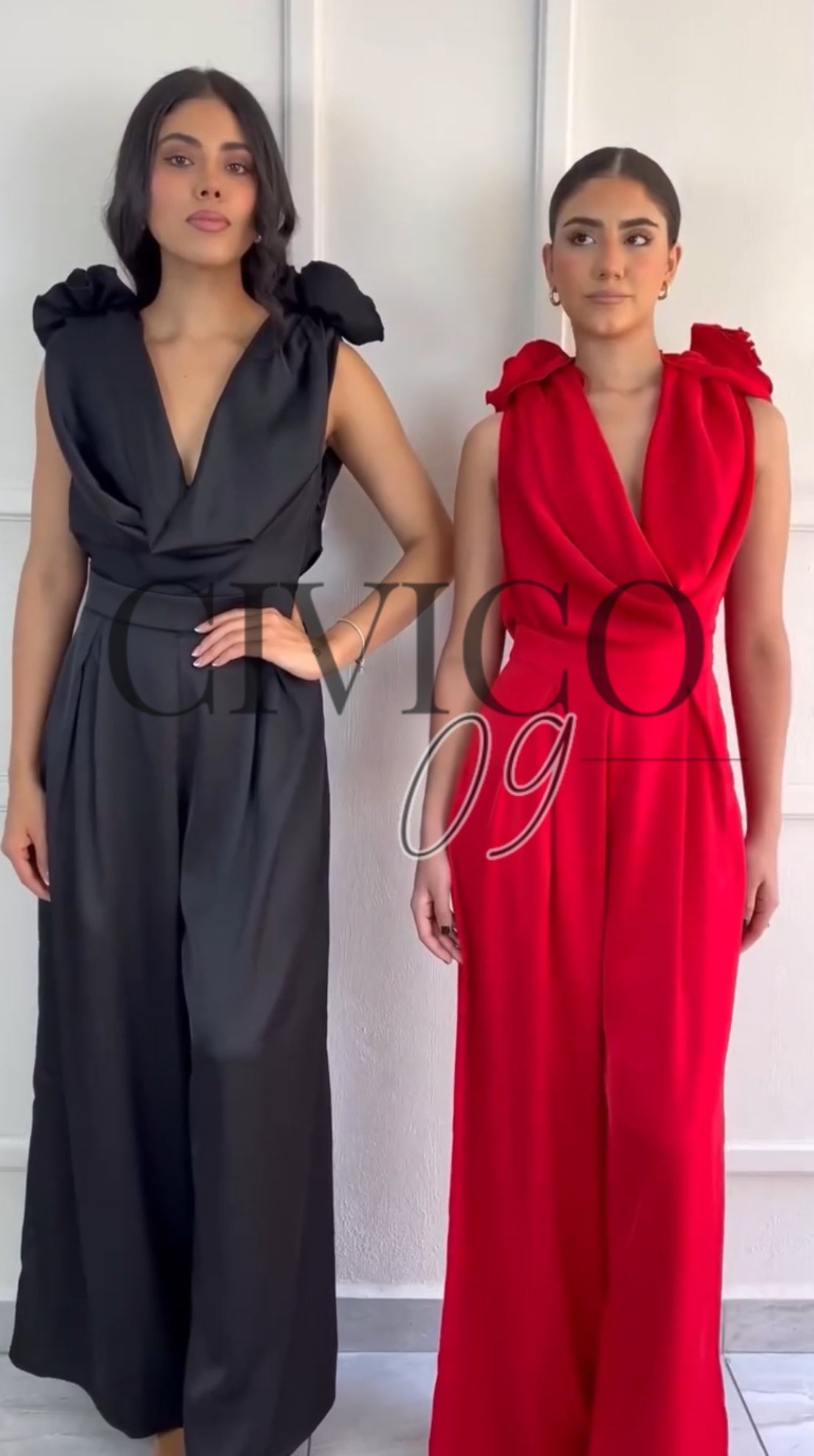 Besos Rosette | Mono Maxi Escote en V con Rosas en los Hombros