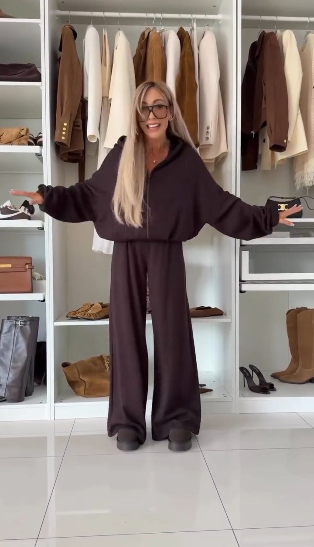 Marika Cozy | Conjunto Sudadera con Capucha y Cremallera y Pantalón Wide Leg