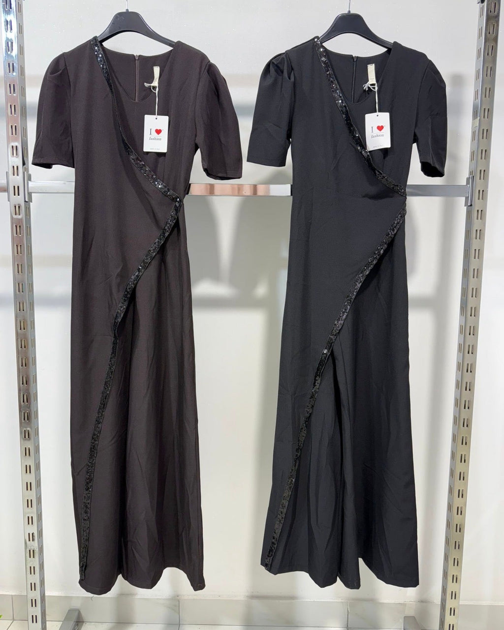 Rosalinda Chic | Mono Maxi Cruzado con Abertura Frontal y Manga Corta