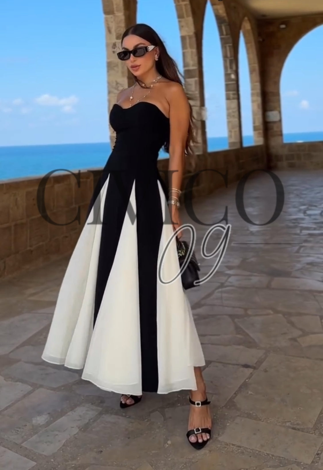 Sharm Bicolor | Vestido Maxi Bandeau Bicolor con Falda de Vuelo