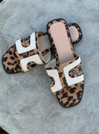 Sandalias Carys con estampado de leopardo (REBAJAS)