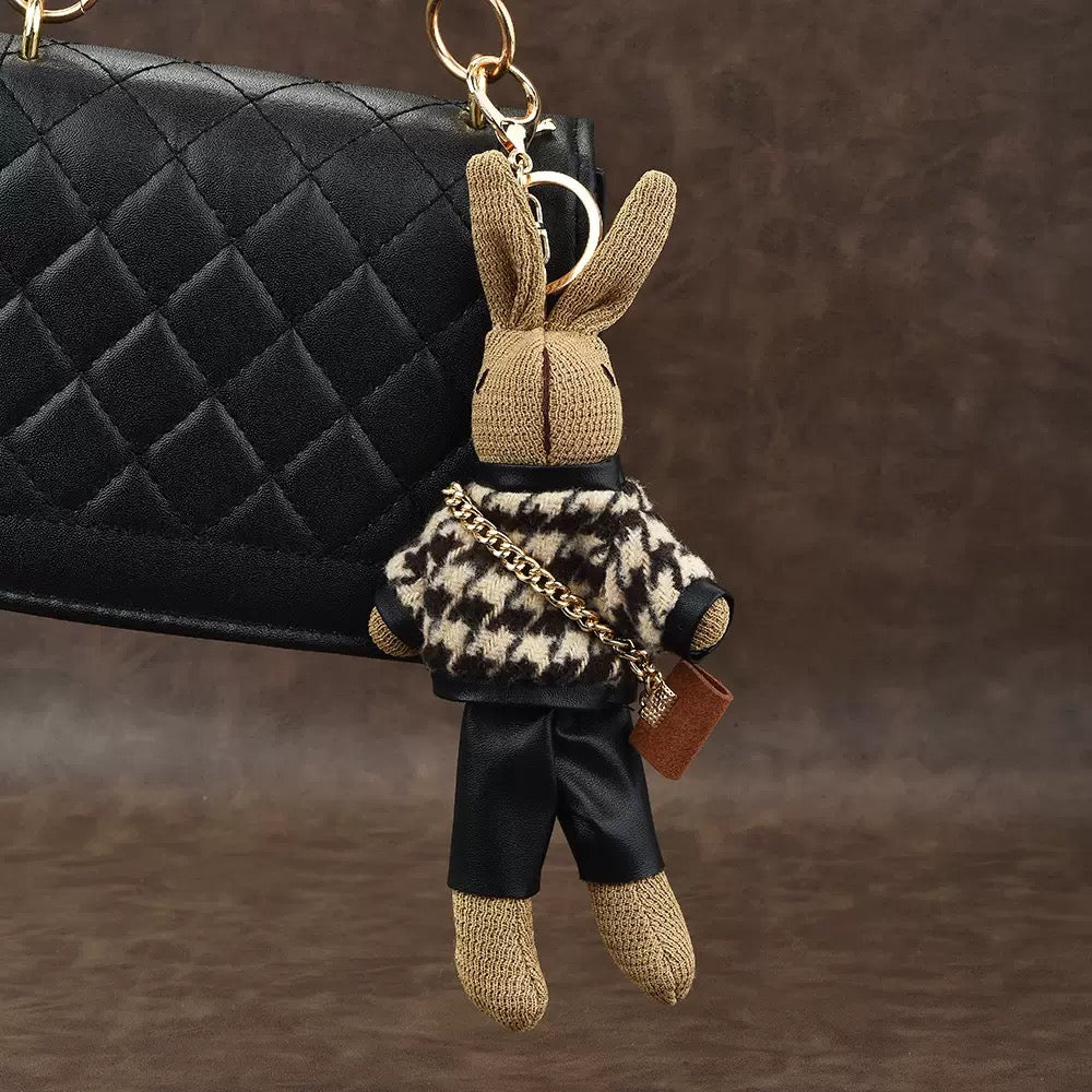 Charm de Conejo con ropa para Bolso