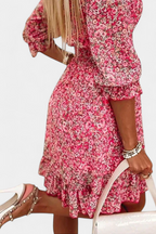 Benicia Vestido Floral de Manga Abullonada con Dobladillo Juguetón