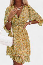 Benicia Vestido Floral de Manga Abullonada con Dobladillo Juguetón
