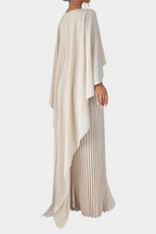 Jane Vestido Maxi de Cuello Alto con Pliegues y Mangas de Volante