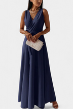 Marla – Vestido Largo de Escote en V y Silueta Fluida