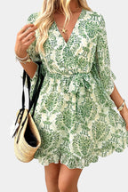 Besa Vestido Mini Floral Impreso con Silueta Fluida