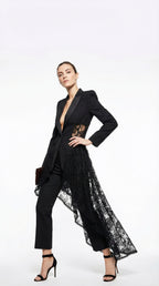 Vanessa Lace | Blazer Asimétrico con Detalle de Encaje