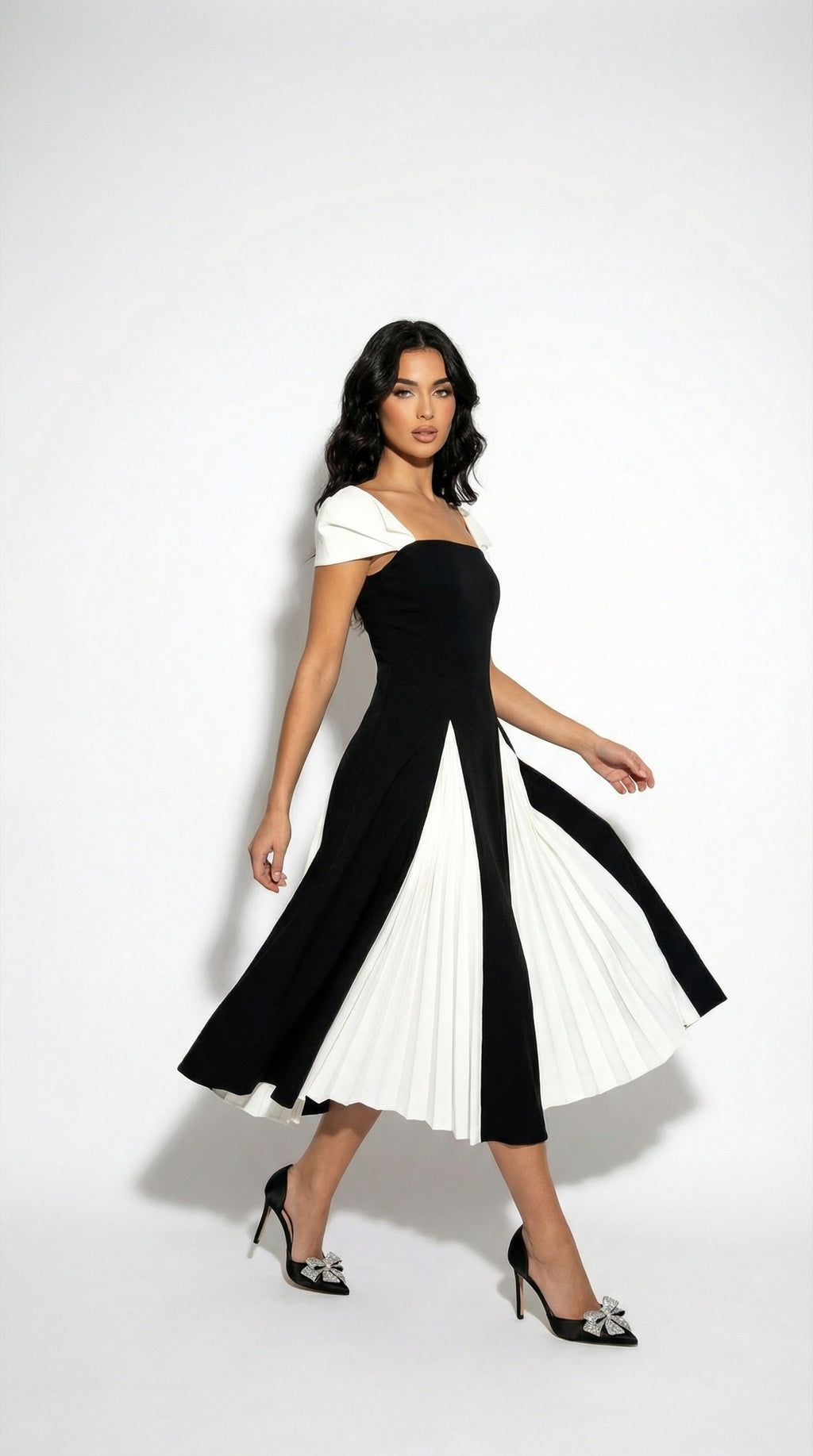 Divina Bicolor | Vestido Midi Bicolor con Falda Plisada y Manga Globo