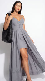 Desy Couture | Mono con Tirantes y Capa Maxi Asimétrica