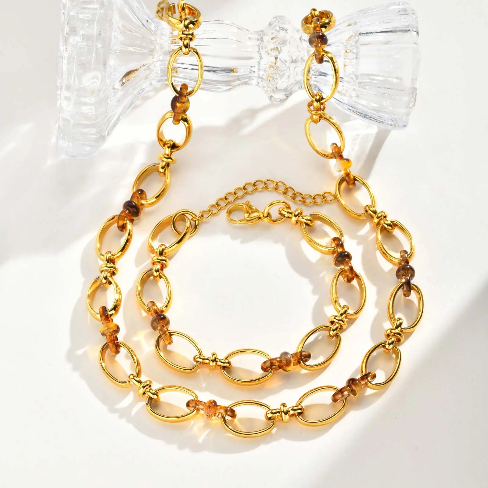 Collar Ámbar - En acero inoxidable chapado en oro | collar tipo gargantilla con eslabones