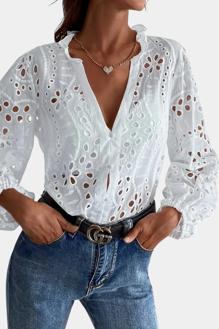Blusa Alba con Ojal