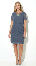 KENDRA | Vestido Elegante de Capas