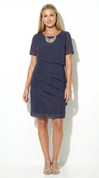 KENDRA | Vestido Elegante de Capas