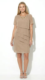 KENDRA | Vestido Elegante de Capas