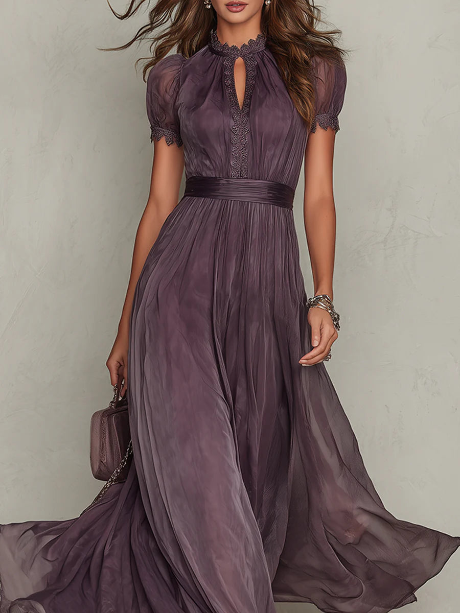 Flavia | Vestido largo violeta con escote de lágrima y borde de encaje de chiffon