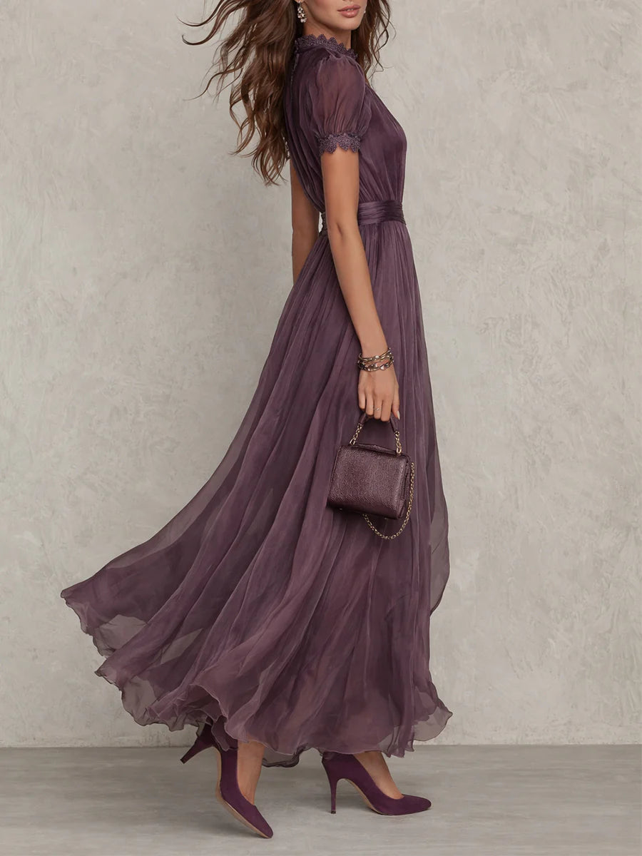 Flavia ™ Vestido largo violeta con escote de lágrima y borde de encaje de chiffon