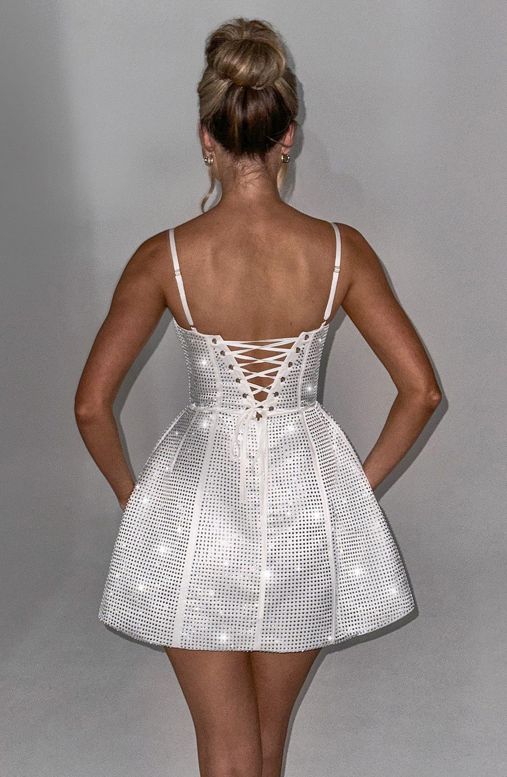 Vestido corto Emma color marfil