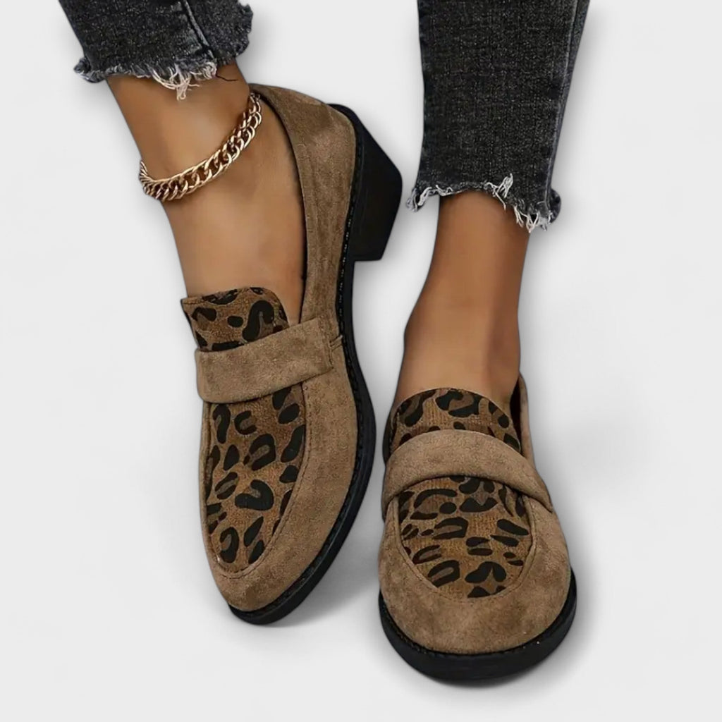 Aurora Couture | Zapatos leopardo de alta moda