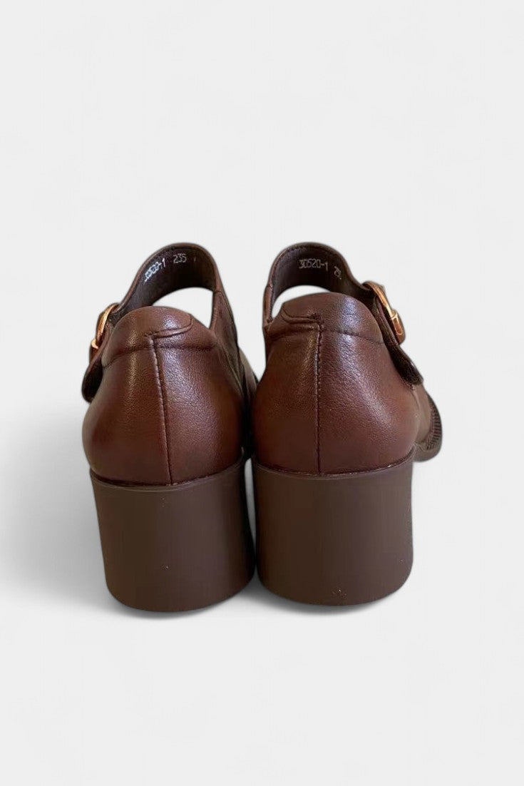Agnes Zapatos Mary Janes de Cuero