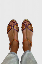 Raluca Sandalias Doradas con Correa en T Multicolor y Hebilla